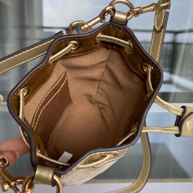 2022 new women's bag shoulder bag mini drawstring bucket bag women's champagne gold mini bag versatile cross-body bag,

 size: 17.5*14.5*10 2022 New, Music Bag, Multifunction Bag, Lv Purse, Lv Shoes, Mini Bucket Bags, Drawstring Bucket Bag, Small Tote Bag, Lv Belt