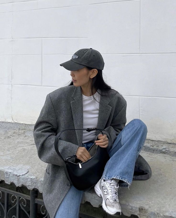 Grey Jacket Outfit, Gray Outfit, Scandi Fashion, New Balance Outfit, Casual Winter Outfits, 가을 패션, Basic Outfits, Fashion Lookbook, Casual Dinner Outfit