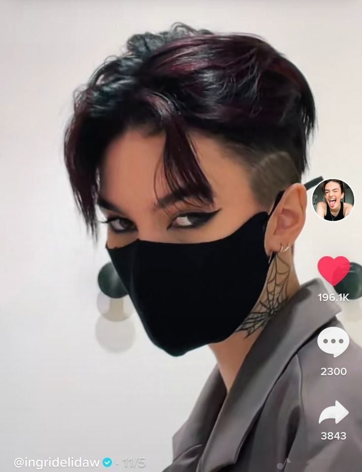 Wolfcut With Undercut, Tomboy Pixie Haircut, Undercut Black Hair, Ingrid Elida, Black Hair Undercut, Short Black Haircuts, Curly Fashion, Ashy Hair, Style Short Hair