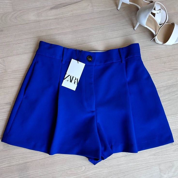 Zara Pleated Shorts Royal Blue Flattering Wide Leg Opening 3.5" Inseam Beltloops Nwt Pf/Sf Dad Shorts, Black Leather Shorts, Royal Blue Shorts, Wide Leg Shorts, Zara Shorts, Boho Modern, Jeans For Short Women, Tie Dye Shorts, Pleated Shorts