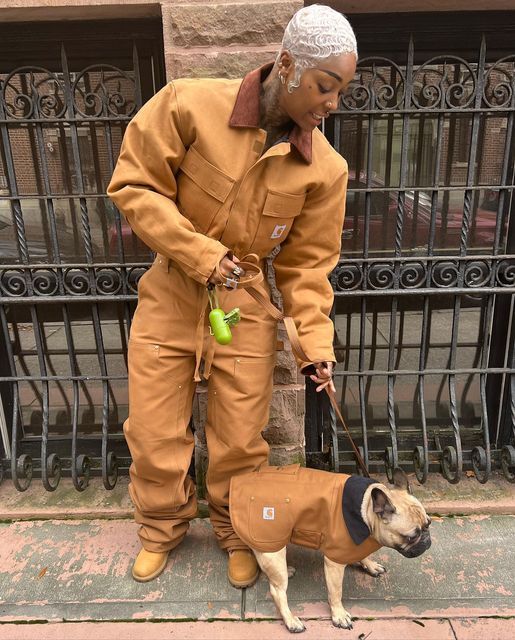 Men Carhartt Outfit, Carhartt Mens Outfits, Carhart Outfit, Workwear Outfit Men, Photoshoot Flyer, Carhartt Street Style, Carhartt Jacket Outfit Men, Carhartt Fits, Carhartt Outfit Men