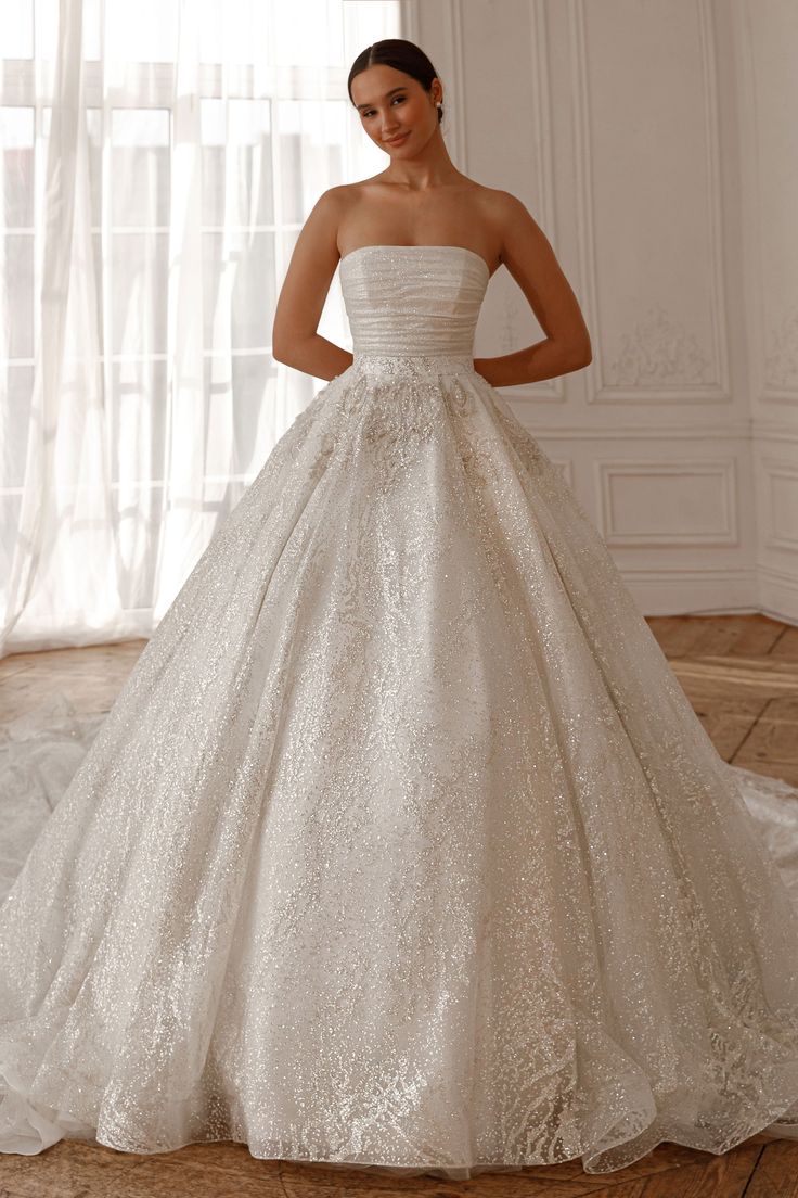 2 in 1 Wedding Dress Ebba With Detachable Skirt Meryem - Olivia Bottega After Party Wedding Dress Sparkle, Removable Skirt Wedding Dress, After Party Wedding Dress, After Party Wedding, 2 In 1 Wedding Dress, Skirt Wedding Dress, Olivia Bottega, Removable Skirt, Party Wedding Dress