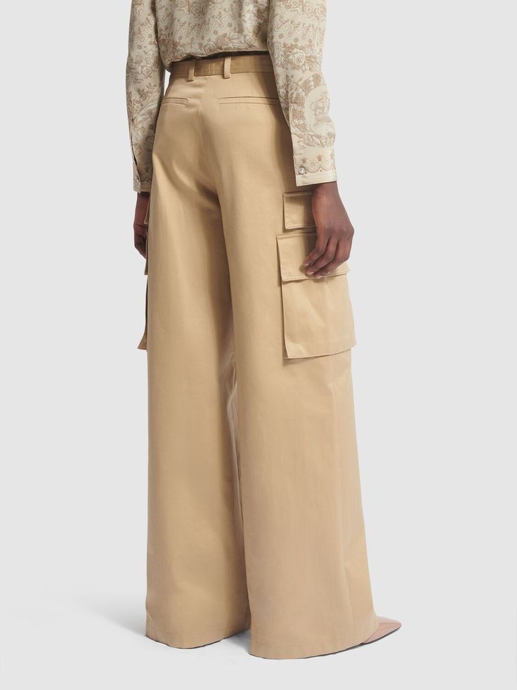 Concealed front hook and zip closure. Belt loops. Two side pockets. Four leg cargo pockets. Two back pockets Womens Long Pants, Versace Pants, Oversize Women, Shearling Jacket, Comfortable Dress, Swimwear Tops, Wide Leg Trousers, Stretch Cotton, Cargo Pants