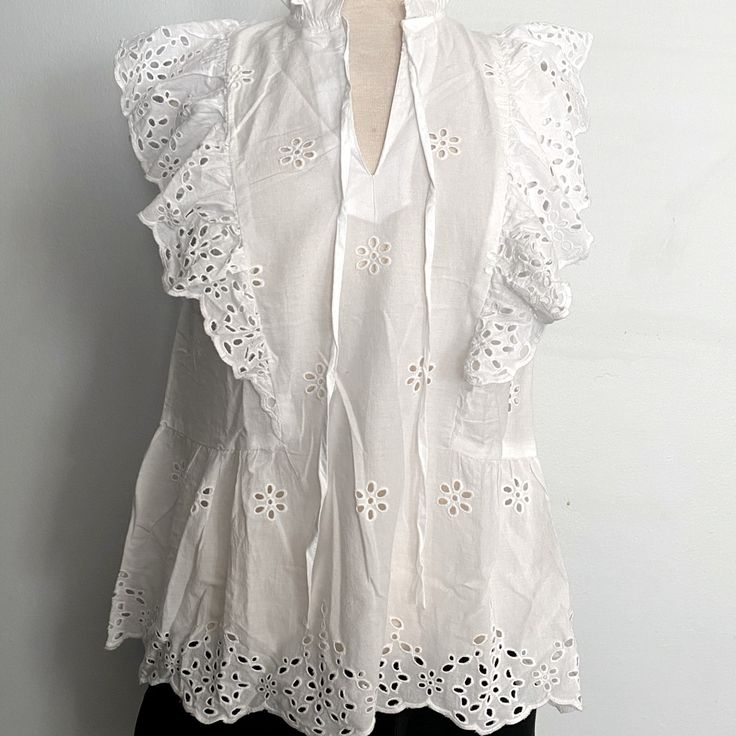 Beautiful H&M White Cotton Lace Ruffle Shirt. This Top Is Flirty, Feminine, And So Flattering When Paired With Skirt Or Denim. Perfect For Your Daily Wear, Outdoor Activities, Shopping And Even Dates. Size: White Ruffle Sleeve Top For Daywear, Summer Tops With Lace Trim And Ruffled Collar, White Summer Blouse With Ruffled Collar, Casual Broderie Anglaise Workwear Tops, Cotton Top With Ruffled Collar For Brunch, Feminine Tops With Broderie Anglaise For Brunch, Elegant Tops With Broderie Anglaise For Brunch, Feminine Broderie Anglaise Tops For Brunch, Elegant Broderie Anglaise Top For Brunch