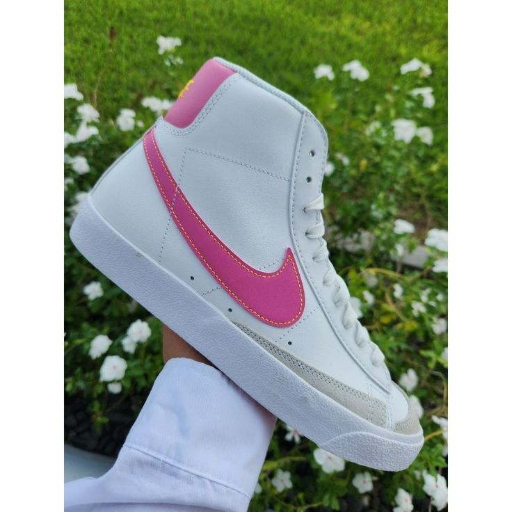 Size: 5 Youth | Equivalent Fits 6.5 Women's (Nike Standard Measures, No Mistakes) -Brand New With Box. / No Box Top -Same Day Shipping All My Footwear / Apparel Is 100% Authentic. -Thank You! Nike Blazer Mid 77, Nike Blazer Mid, Nike Blazers Mid, Box Top, Blazer Mid, Nike Blazer, White Nikes, New Shoes, Nike Shoes