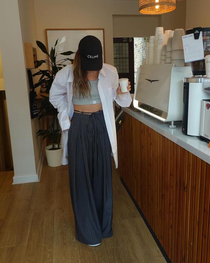 Striped Wide Leg Pants Outfit, Black Flowy Pants Outfit, Pant Outfit Ideas, Long Flowy Pants, Flowy Pants Outfit, Sleeveless Ribbed Top, Palazzo Pants Outfit, White Palazzo Pants, Fashion Travel Outfit