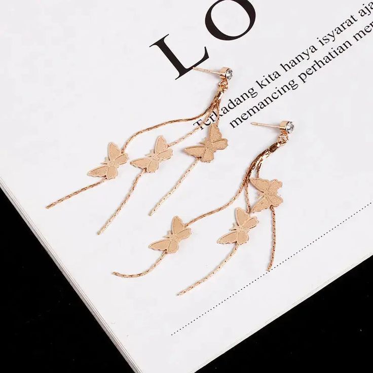 LOVCIA Charming Butterfly Tassel Earrings: Korean Style Fashion Jewelry for Women and Girls Big Dangle Earrings, Pendant Watches, Tassel Drop Earrings, Chain Fashion, Hanging Earrings, Trendy Accessories, Elegant Earrings, Jewelry For Women, Tassel Earrings