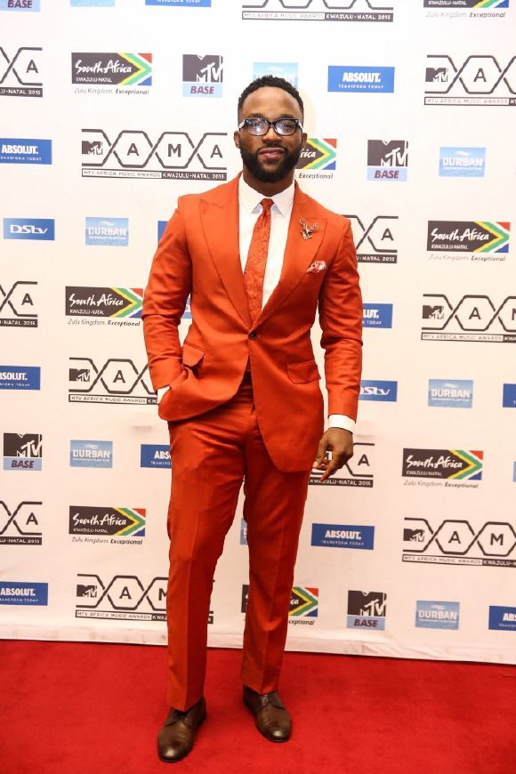 Iyanya looking dapper in Orange Suit at the MTC African musics Awards MAMAs. Afrofeat, Music, Fashion, Menswear, Style Masc Fashion, African Suit, Stylish Mens Suits, Orange Suit, Music Career, 90s Hip Hop Fashion, Suits Men, Outfits Hombre, Orange Outfit