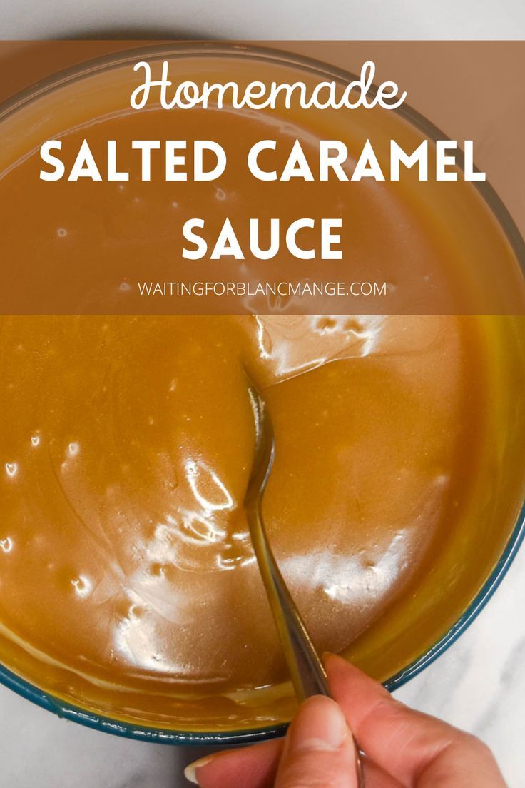 Bowl of salted caramel sauce. Diy Caramel Sauce, Caramel Apple Sauce, Salted Caramel Sauce Recipe, Caramel Sauce Recipe, Homemade Salted Caramel, Caramel Apple Dip, Caramel Dip, Caramel Recipes Sauce, Cake Cheesecake