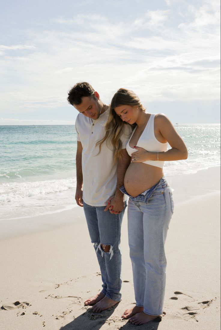 beach maternity pictures Jean Maternity Shoot Couple, Jeans Maternity Shoot Couple, Maternity Shoot Jeans, Denim Pregnancy Photoshoot, Denim Maternity Shoot, Jeans Maternity Shoot, Cruise List, Hippie Pregnancy, Couple Maternity Poses