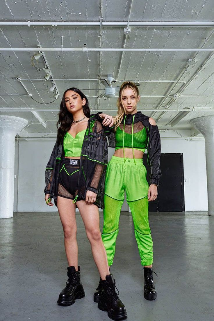 Neon Green Rave Outfit, Green Rave Outfit, Techno Rave Outfit, Neon Green Outfits, Techno Outfit, Rave Fit, Festival Outfit Inspiration, Rave Looks, Rave Fits