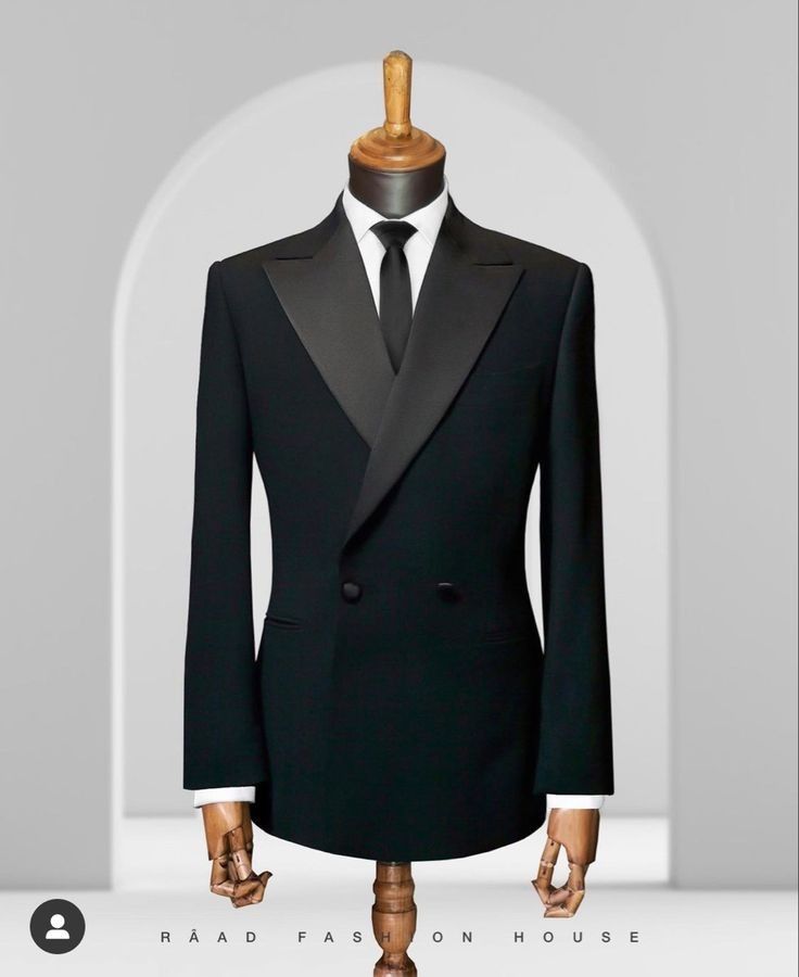 Charcoal Black Suit, Business Suits Men, Suit Length, Black Tuxedo Suit, Army Costume, Best Wedding Suits, Stylish Mens Suits, Better Communication, Black Suit Men