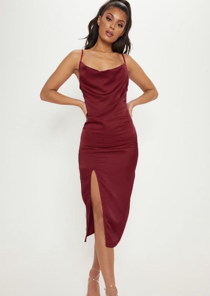 Satin Dress Midi, Burgundy Satin Dress, Gaun Koktail, Burgundy Midi Dress, Date Night Dresses, Satin Midi Dress, Dress Midi, Satin Dress, Tiered Dress