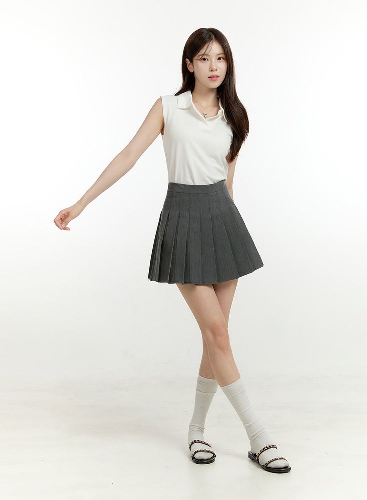 Product Detail Style : Romantic, Preppy Occasion : Back to school Detail : Pleats Print : Solid Material : Cotton, Polyester, Spandex Length : Mini Polyester 80 Cotton 18 Spandex 2 Color : Dark gray, White, Pink Model Size Model is wearing size S and the color Dark gray. Height : 5'6" | 167cm / Top : S / Bottom : S (25 inch) .prddescription table, .prddescription td, .prddescription th { border : 1px solid black; border-collapse : collapse; padding: 10px; } Size(Inch) Size Waist Hip Hem Total Le Casual Pleated Gray Skort, Gray Pleated Casual Skort, Casual Pleated Gray Tennis Skirt, Gray Pleated Casual Tennis Skirt, Spring Fitted Gray Tennis Skirt, Casual Gray Pleated Tennis Skirt, Fitted Gray Casual Skirt, Casual Stretch Gray Skirt, Casual Gray Stretch Skirt