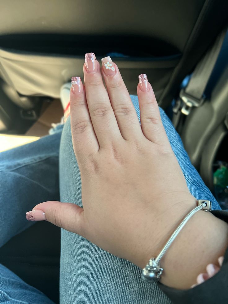 Nail ideas for chubby hands. 

#nails #coquette #nailsideas #aesthetic #pandora Short Nails On Big Fingers, Nail Ideas For Big Hands, Best Nails For Chubby Hands, Chubby Hands Aesthetic, Fat Hands Nails, Chubby Fingers Nails, Hand Claims For Dr, Nail Shape For Chubby Hands, Nails On Fat Fingers