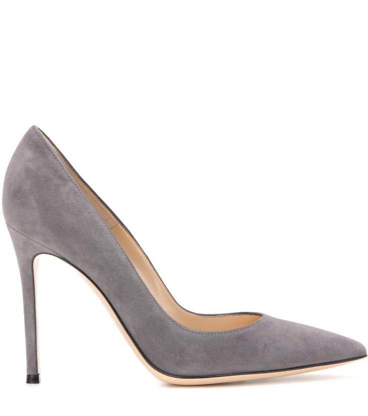 Gianvito 105 grey suede pumps Grey Pumps, Elegant Pumps, Serena Van, Stylish Heels, Rossi Shoes, Shoes Grey, Office Shoes, Shoes Pumps, Flat Boots