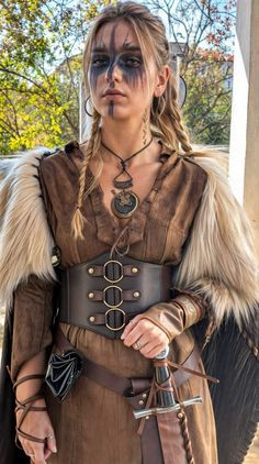 Renfaire Outfit Viking, Viking Cosplay Female Dress, Warrior Halloween Costumes For Women, Stone Age Outfit Ideas, Viking Woman Clothes, Vikings Women’s Outfit, Viking Costume Ren Faire, Viking Pirate Costume, Barbarian Women Outfit