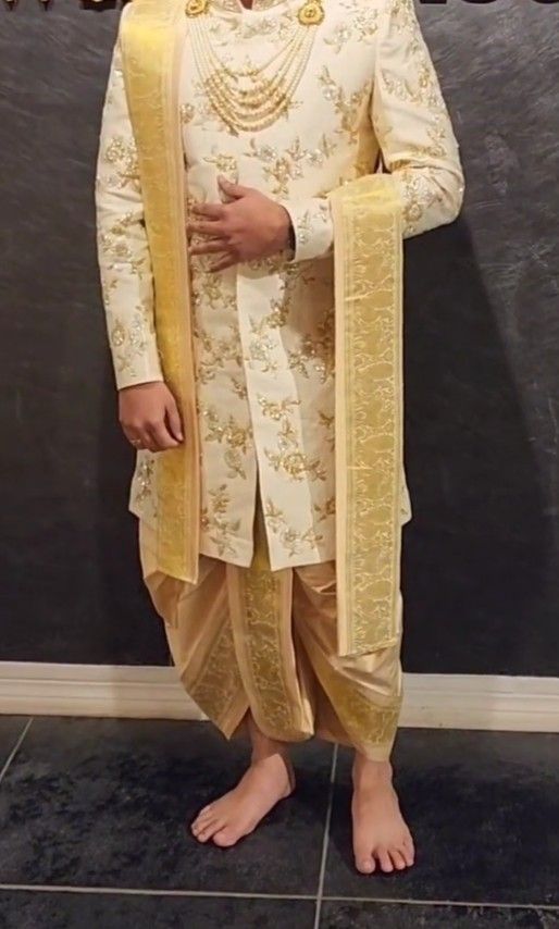 Wedding Brothers Outfit, Dhoti Kurta For Groom, South Indian Men Wedding Outfit, Telugu Groom Wedding Dress, Simple Groom Attire, Dhoti Dress, Couple Dresses, Sherwani For Men Wedding, Wedding Kurta