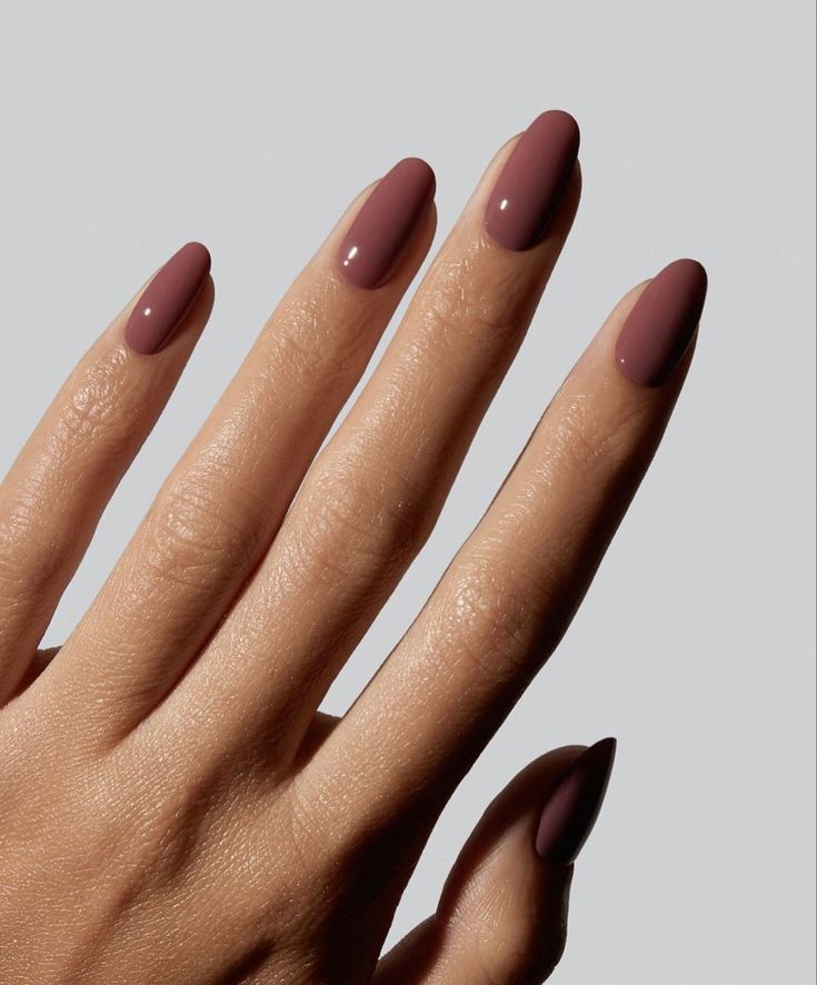 Solid Colours Nails, Plain Colour Nails Simple, Fall Nails No Chip, Back To School Nails Solid Colors, Solid Fall Color Nails, Single Nail Colors, Nails Light Skin Tone, Solid Color Nails Fall, Pink Fall Acrylic Nails