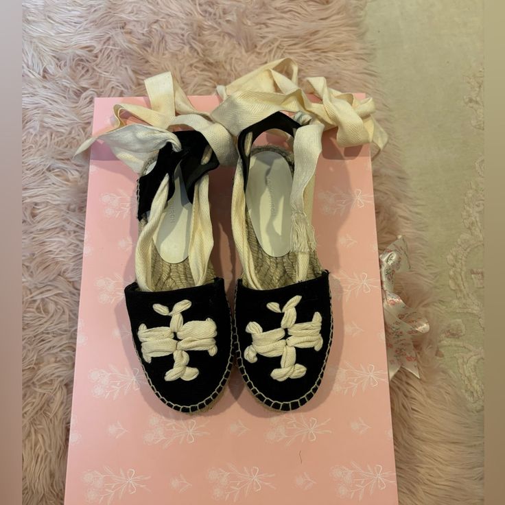 Beautiful Tory Burch Espadrilles Only Worn Once. Cream Closed Toe Espadrilles With Rubber Sole, Chic Lace-up Espadrilles, Cream Closed Toe Espadrilles With Woven Sole, Chic Lace-up Sandals With Woven Sole, Chic Espadrilles With Textured Sole And Round Toe, Chic Espadrilles With Textured Sole And Flat Heel, Chic Round Toe Espadrilles, Black Lace-up Espadrilles, Chic Espadrilles With Round Toe And Woven Sole