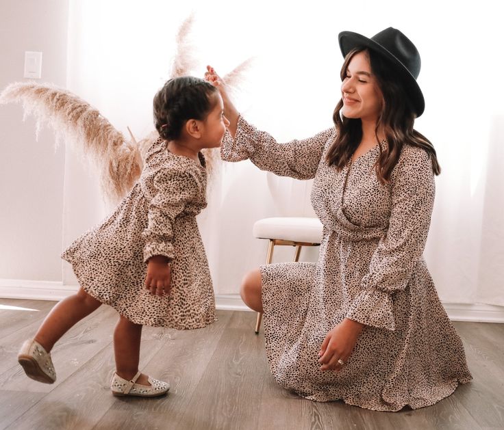 Veronica's Mommy and Me Matching Dresses - LITTLE MIA BELLA Mommy And Me Dress, Midi Wedding Dress, Mother Daughter Dresses Matching, Outfits Matching, Mommy And Me Dresses, Matching Mom, Mommy And Me Outfits, Family Outfits, Matching Dresses