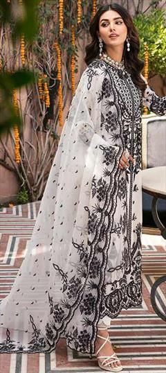 White and Off White color Salwar Kameez in Organza Silk fabric with Embroidered, Thread work Akbar Aslam, Suits Pakistani, Luxury Pret, Shirt Trouser, Embellished Shirt, Eid Dresses, Womens Dress Suits, Embroidered Dupatta, Organza Dupatta