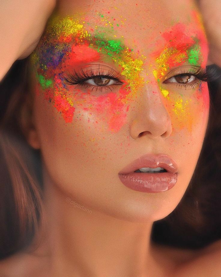 Almond Eye Makeup, Glitter Bar, Make Carnaval, Extreme Makeup, Neon Makeup, Carnival Makeup, Face Art Makeup, Face Paint Makeup, Rave Makeup