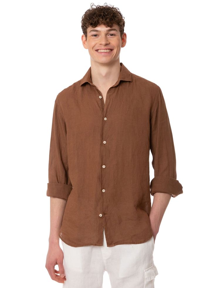 Man Pamplona shirtBrown solid colorComfortable sizeLong sleevesClassic necklineFront closureButtoned cuffsComposition: 100% Linen Formal Brown Button-up Shirt, Brown Top With Button Closure And Casual Collar, Brown Button-up Tops With Placket, Brown Collared Top With Placket, Brown Shirt With Casual Collar In Relaxed Fit, Brown Shirt With Relaxed Fit And Casual Collar, Brown Relaxed Fit Shirt With Placket, Brown Shirt With Placket In Relaxed Fit, Brown Fitted Shirt With Casual Collar