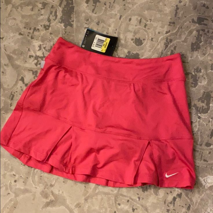 Hot Pink Nike Tennis Skirt Nike Tennis Skirt, Nike Skirts, Shein Outfits, Nike Tennis, Pink Nike, Pink Nikes, Nike Pink, Aaliyah, Tennis Skirt