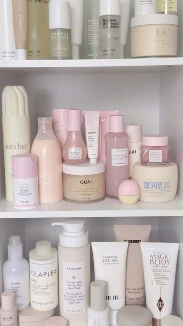 #myfirstshuffle Beauty Products Aesthetic, Dream Skincare, Koleksi Makeup, Pink Board, Preppy Things, Sephora Skin Care, Skincare Inspiration, Pink Lifestyle, Glow Recipe