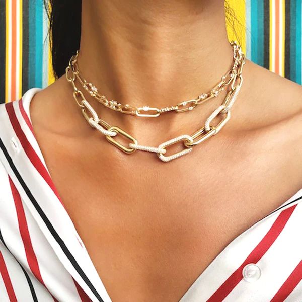 The Link collar necklace is a chic way to wear the trend with some clear crystal sparkles. Perfect layered or on its own with a simple look. Gold Collar Necklace, Heel Accessories, White Crystals, Emerald Color, Clear Crystals, Sneaker Heels, Fashion Books, The Trend, Accessories Rings