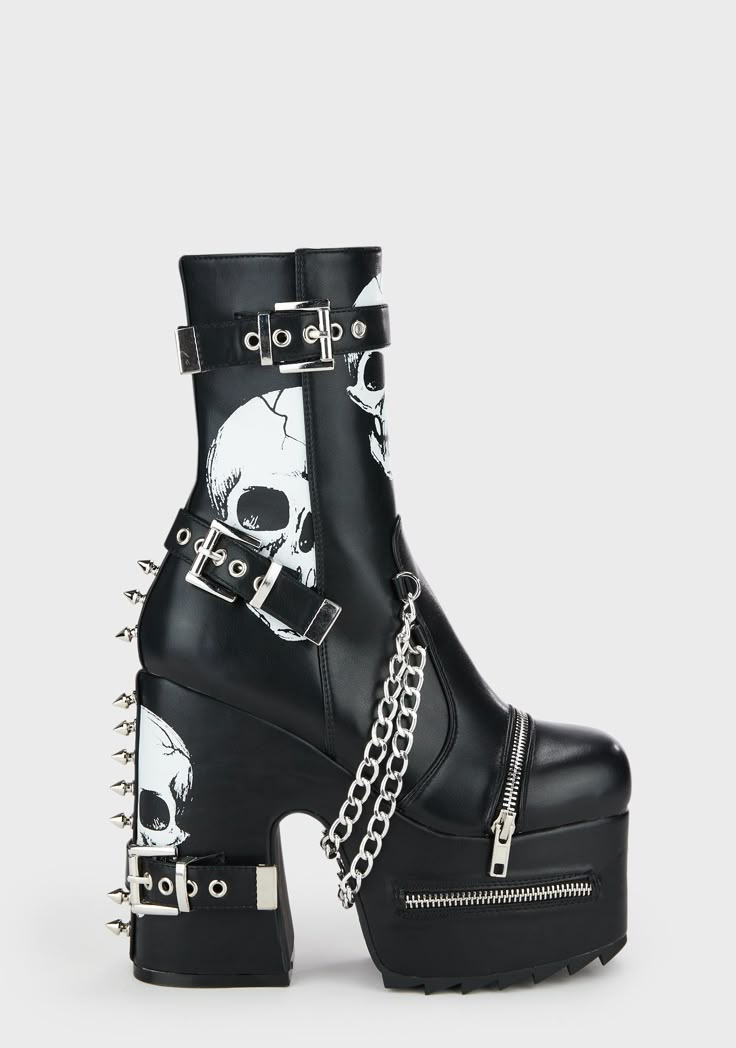 Combat Boots Platform, Emo Shoes, Goth Shoes, Goth Boots, Trendy Womens Shoes, Gothic Shoes, Dr Shoes, Cute Shoes Heels, Funky Shoes