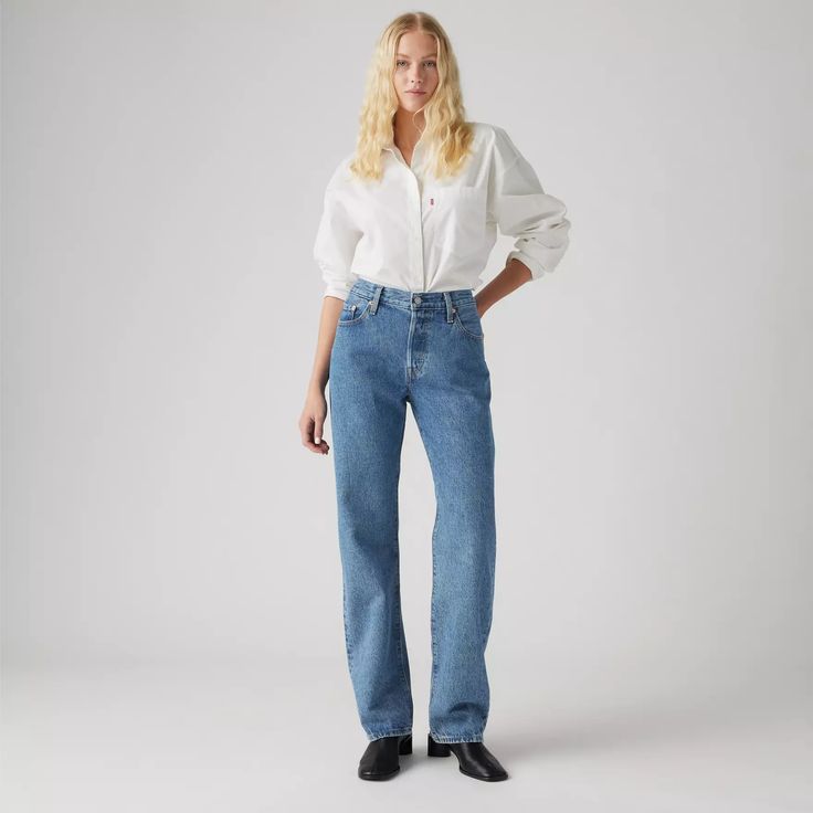 You never thought it was possible, but then it happened: your favorite jeans meet your favorite decade. We designed these 501® '90s jeans with a classic mid-rise and a loose, straight fit with just the right amount of bagginess through the leg. They're the vintage jeans you've always dreamed of finding at the thrift store, but without all the rummaging.Mid-rise with a loose fit that's just rightFor a slimmer fit, try one size down, and for a less loose fit, try the 501® OriginalThe original blue jeans since 1873The vintage jeans you've always dreamed of finding at the thrift store, but without all the rummaging 501 Outfit, Levi Straight Leg Jeans, Racer Jackets, Ribcage Jeans, Lucky Blue Smith, Loose Fit Jeans, Levi’s 501, Relaxed Jeans, Chino Jeans