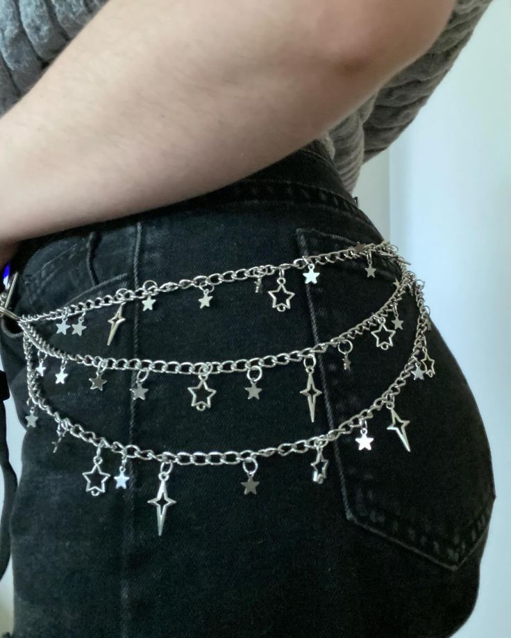 Star Belt Chain, Y2k Waist Chain, Diy Chain Belt, Jean Chains, Stars Jeans, Belt Chains, Star Belt, Chain Jeans, Skirt Accessories