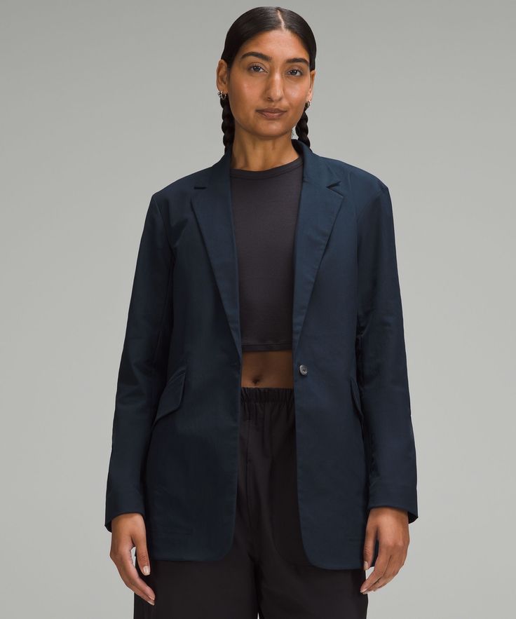 Relaxed-Fit Twill Blazer | Women's Coats & Jackets | lululemon Relaxed Blazer, Card Sleeve, Women's Coats & Jackets, Women's Coats, Blazer Coat, Blazers For Women, Outerwear Women, Coats Jackets Women, Long Tops