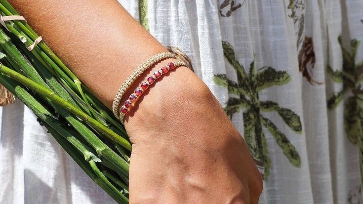 Makarla :: Handmade Colombian Artisan Jewelry & Accessories