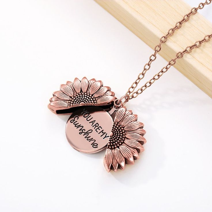 SPECIFICATIONS Type: Necklace Style: Cute/Romantic Shape\pattern: Flower Shape / Pattern: Sunflower Pendant Size: 30mm x 30mm Packaging: Individually packed Occasion: Banquet / Engagement / Anniversary / Wedding / Birthday Gift Occasion: Anniversary Necklace Type: Pendant Necklaces Model Number: Pendants Necklaces For Women Metals Type: Copper Material: Metal Material: Stainless steel Item Type: Necklaces Gender: Woman / Couple / Child Gender: Women Fine or Fashion: Fashion Compatibility: Colar Daisy Choker, Creative Necklace, Sunshine Necklace, Elegante Y Chic, Sunflower Pendant, Sunflower Necklace, Celtic Knots, Bff Gifts, Birthday Jewelry Gift