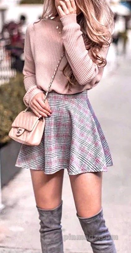 48 Elegant Weekend Casual Outfits For Women Couture Dior, Rok Outfit, Perfect Winter Outfit, Classy Winter Outfits, Winter Skirt Outfit, Peplum Tops, Cute Skirt Outfits, Pastel Outfit, Cute Winter Outfits