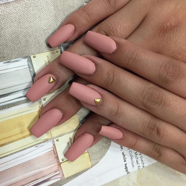 Pink Matte Nails, Dusty Pink Nails, Vacation Nails Green, Quince Nails, Quinceanera Nails, Pride Nails Designs, Tropical Vacation Nails, Emerald Nails, Nails Designs Short