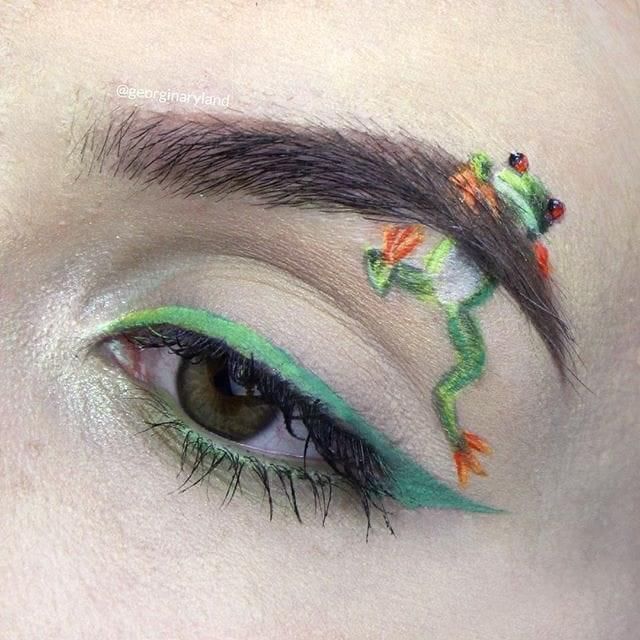 Frog Eye Makeup, Frog Makeup Aesthetic, Frog Makeup Look, Frog Makeup, Blursed Images, Green Frogs, Vampire Bride, Eyeliner Designs, Cute Eye Makeup