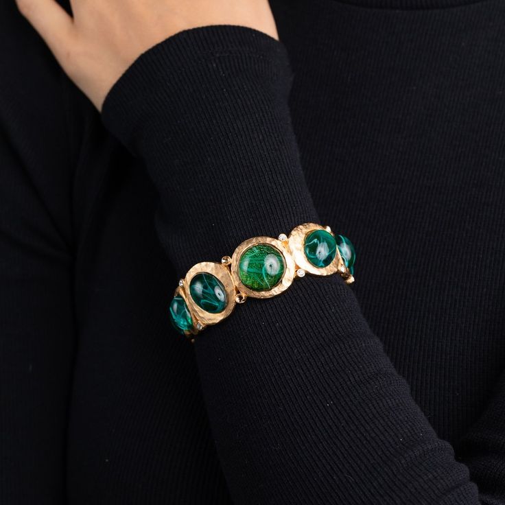 Emerald Cabochon, Sparkle And Shine, Hinged Bangle, Clip Earrings, Gold Set, Beautiful Rings, Clip On Earrings, Turquoise Bracelet, Emerald