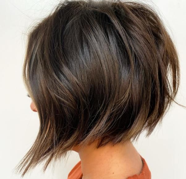 Thin Hair Bob with Volume Short Angled Bob, Short Angled Bobs, Shaggy Bob Hairstyles, Angled Bob Haircuts, Chin Length Haircuts, Bob Fosse, Choppy Bob Haircuts, Bob Hairstyles For Thick, Straight Blonde Hair