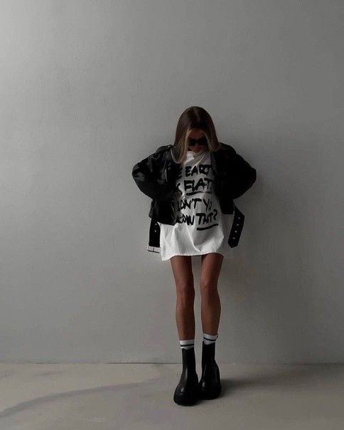 Clean Goth, Vsco Outfits, Outfit Inso, Outfits For Mexico, Neutral Outfits, Fantasy Wardrobe, Teenage Girl Outfit, Scandinavian Fashion, Nice Outfits