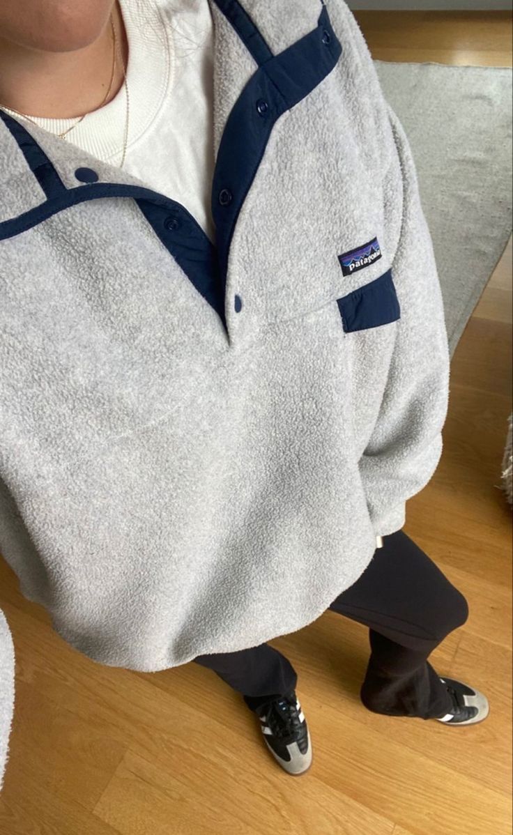 Womens Fleece Outfit, Quarter Zip Outfit Aesthetic, Patagonia Fleece Aesthetic, Patagonia Quarter Zip Outfit, Fleece Quarter Zip Outfit, Fleece Jumper, Patagonia Fleece Outfit Granola, Patagonia Synchilla Outfit, Patagonia Fleece Outfit