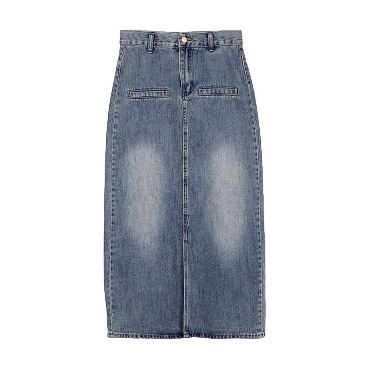 Introducing the 2023 Spring-Summer Collection ââ‚?the must-have street vibe long denim skirt with seam pockets and a high-rise fit. Crafted to be the perfect blend of aged appeal and modern chic. this unique piece offers the perfect touch of rebellious edge to your wardrobe.Why It's Your Next Wardrobe StapleIts bold vintage silhouette with a sleek lengthy fit. tall waist. and seam pockets are patterned to give you an effortlessly stylish look. Plus. the durable zipper and button closure ensures Denim Skirts Online, Womens Denim Skirts, Long Denim Skirt, Statement Jacket, Vintage Silhouette, Vintage Vogue, Light Blue Denim, Flowy Tops, Light Blue Color