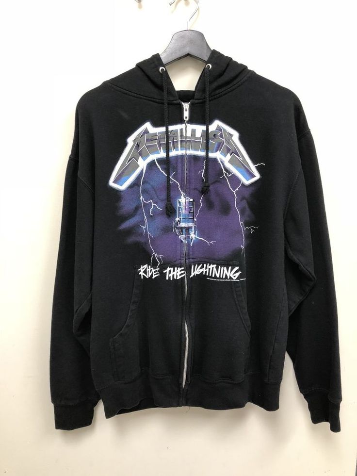 Band Hoodie Outfit, Metal Band Hoodie, Metallica Clothes, Metallica Jacket, Metallica Outfit, Metallica Sweatshirt, Fenty Bronzer, Vaseline Stick, Taylor Swift Taylors Version