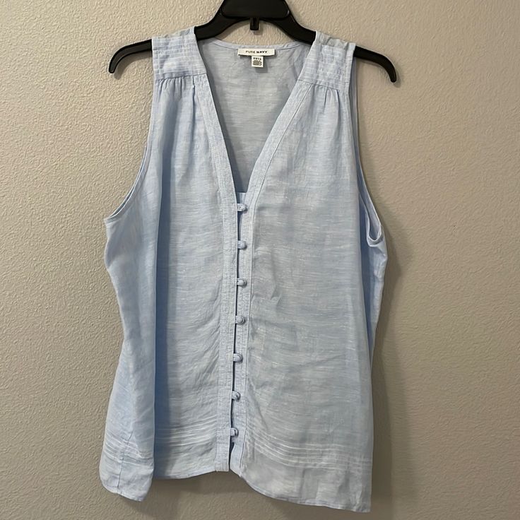 Sleeveless Linen Top With Front Button Closure. Perfect For A Hot Summer Day. Nwot Blue Sleeveless Tank Top With Button Closure, Blue Button-up Summer Vest, Blue Button-up Vest For Summer, Sleeveless Blue Blouse With Buttons, Blue Sleeveless Buttoned Blouse, Linen Sleeveless Top, Pretty Clothing, Linen Tops, Bohemian Chic Fashion