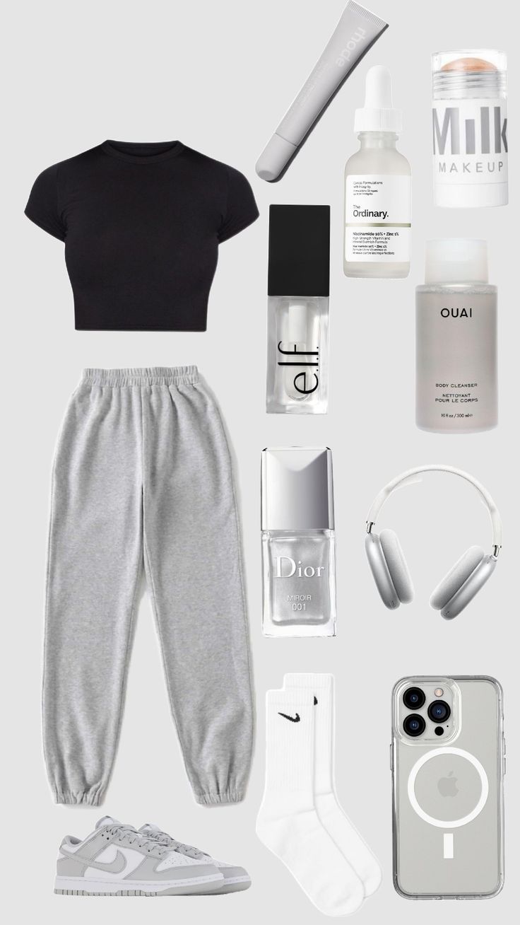 gris 🩶 Lazy Style Aesthetic, Jogger Gris Outfit, Grey Crop Top Outfit Aesthetic, Aesthetic Grey Sweatpants, Grey Sweatpants Black Top, Outfit With Grey Sweatpants, Grey And White Outfits, Gray Sweats Outfit, School Outfits Sweatpants