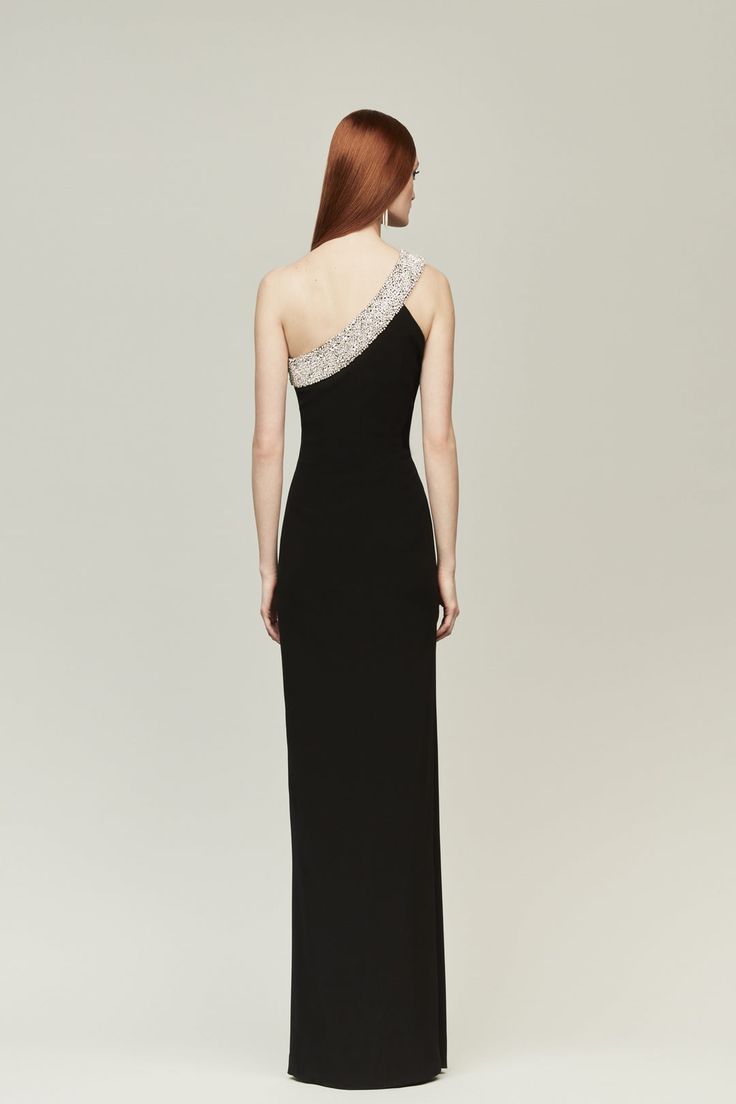 Indulge in elegance with the Audrey+Brooks 6302 evening dress. Crafted from lightweight crêpe, this one-shoulder gown drapes gracefully, while the side zipper ensures a flawless fit. Elevate your style and captivate all eyes in this exquisite crepe masterpiece. Evening One-shoulder Gown With Sweep Train, Evening Gown With Sweep Train And One Shoulder, One-shoulder Gown With Sweep Train For Evening, One-shoulder Evening Gown With Sweep Train, Luxury One-shoulder Dress With Fitted Bodice, Elegant Gown With Asymmetrical Neckline And Sweep Train, One-shoulder Evening Dress With Sweep Train, Elegant Evening Gown With Asymmetrical Neckline, Luxury One-shoulder Evening Dress With Fitted Bodice