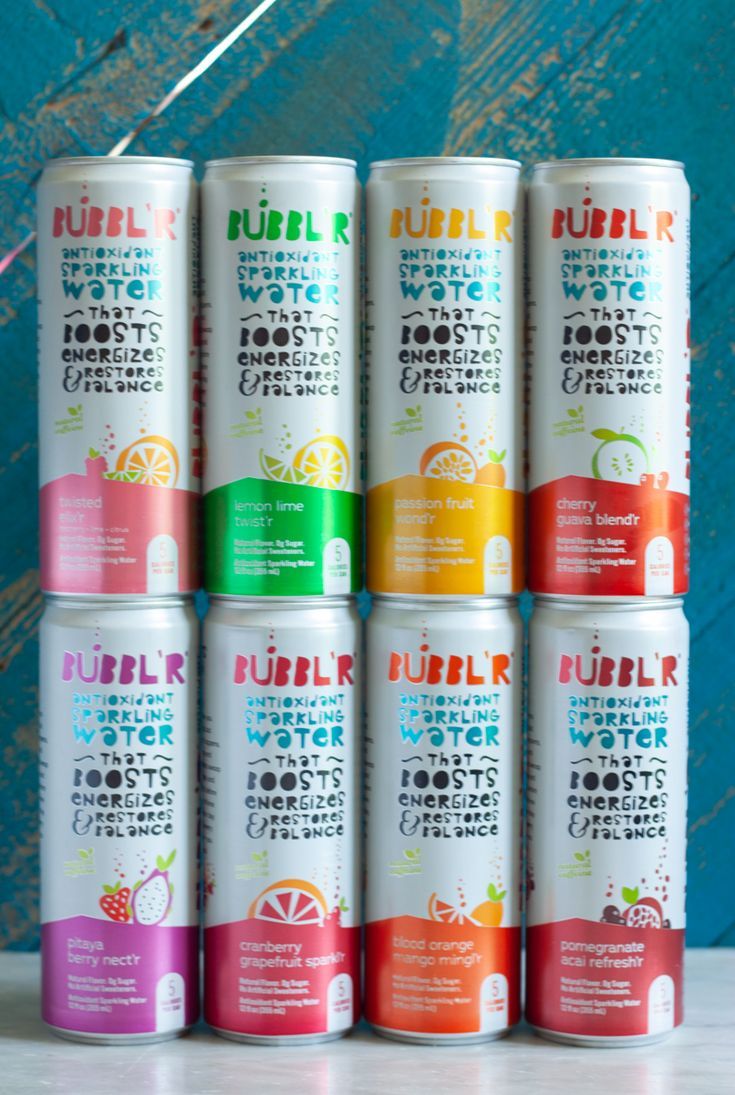 Bubbl'r Sparkling Water Review Hot Water With Lemon, Water With Lemon, Bubble Drink, Fusion Recipes, Breath Mints, Drinking Hot Water, Water Background, Sparkling Drinks, Flavored Water